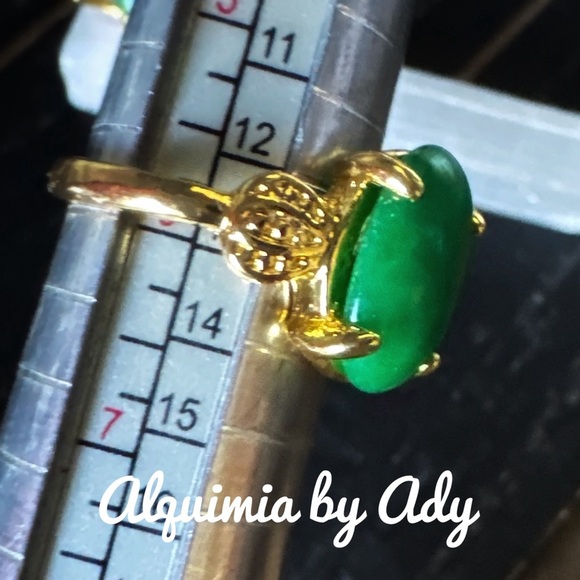 Gold and green jade gem ring - Picture 3 of 3